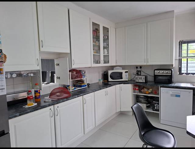 4 BEDROOM HOUSE FOR SALE IN SAFARI GARDENS